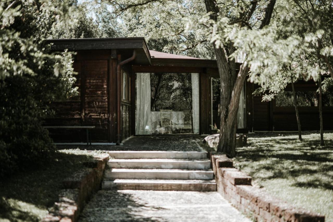 L'Anfora Country Club Bed & Breakfast Basciano ภายนอก รูปภาพ